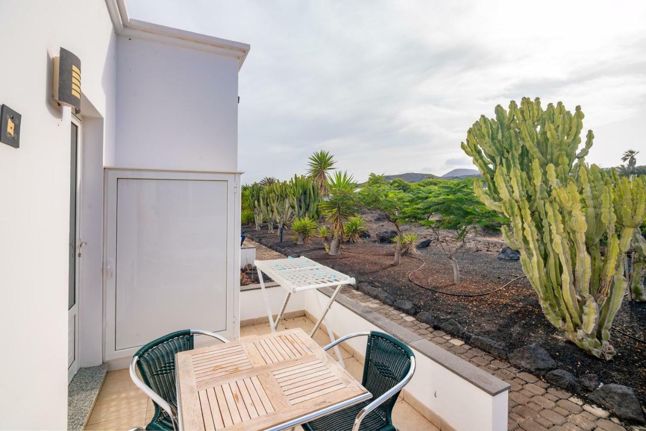 Charco Del Palo Bungalows Екстериор снимка